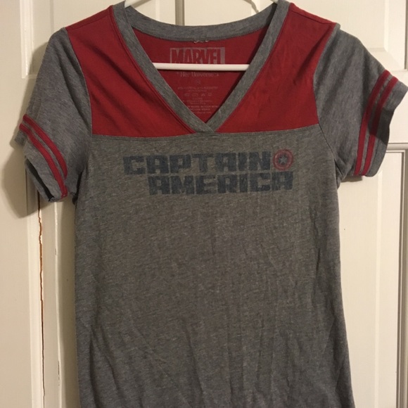 Marvel Tops - Ladies Captain America T-shirt